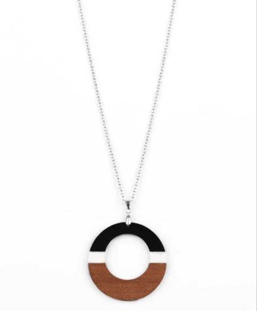 Sail Into the Sunset Black Necklace