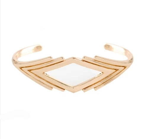 In Total De-NILE Gold Bracelet
