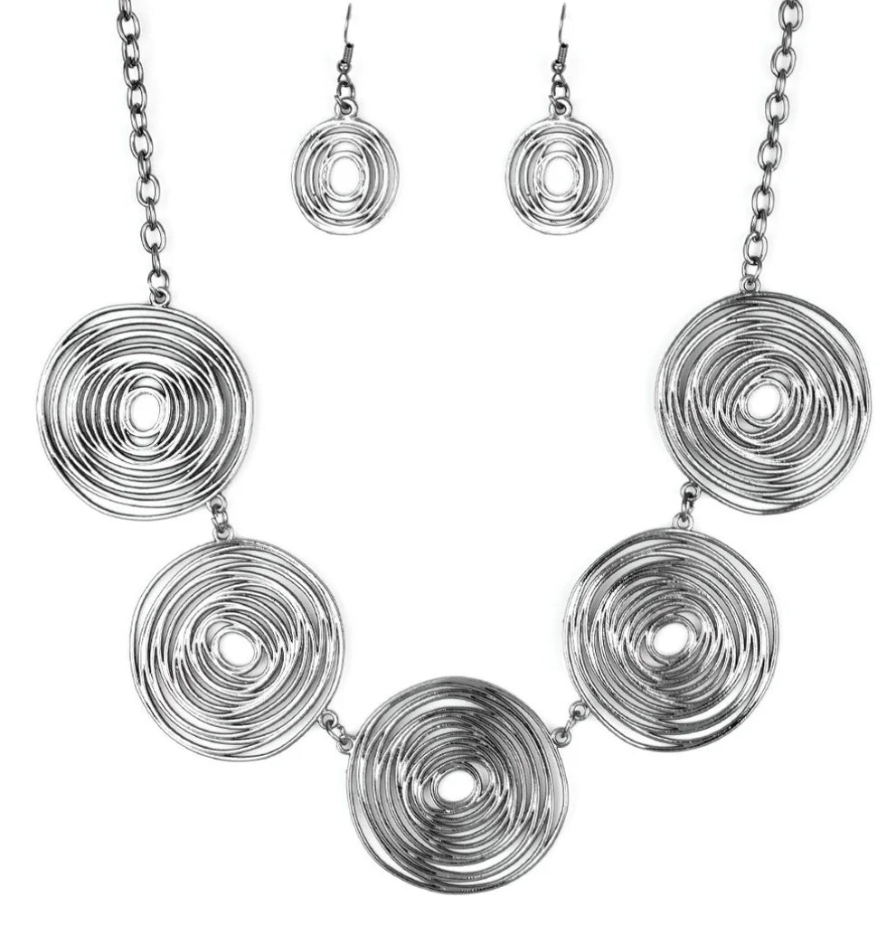 Sol-Mates Necklace Black