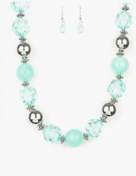 Very Voluminous Blue Necklace