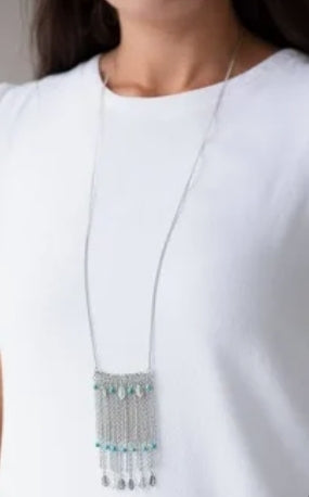 On the Fly Blue Necklace