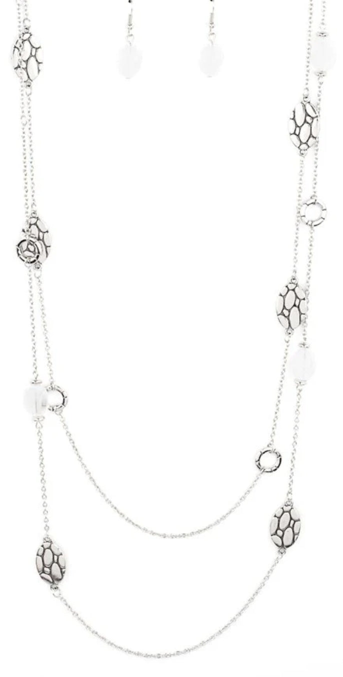 Cobble Creeks White Necklace