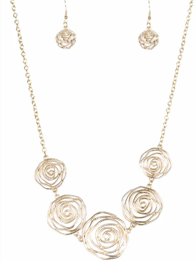 Rosy Rosette Gold Necklace