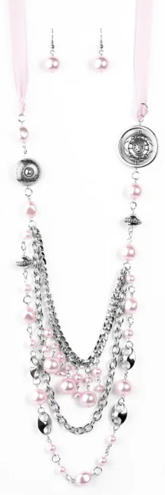 All The Trimmings Ivory White Necklace