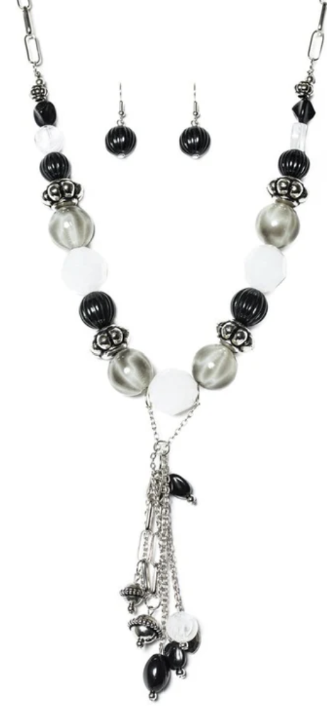 Break a Leg! Black Necklace