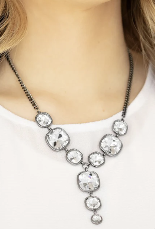 Legendary Luster Black Necklace
