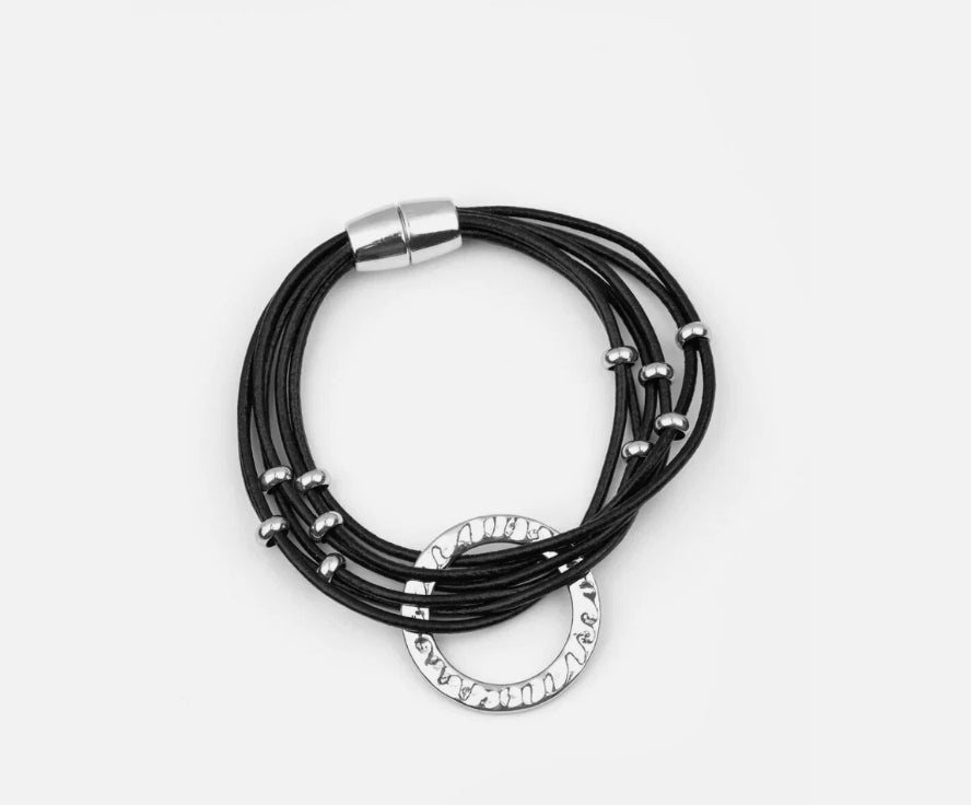 Magnetic Muse Urban Black Bracelet