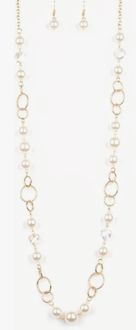 Prized Pearls Gold Necklace