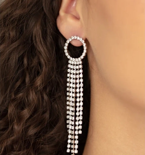 Endless Sheen White Post Earring