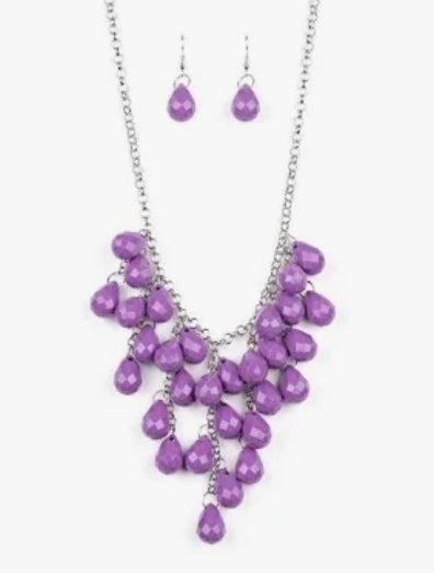 Serenely Scattered Black Necklace