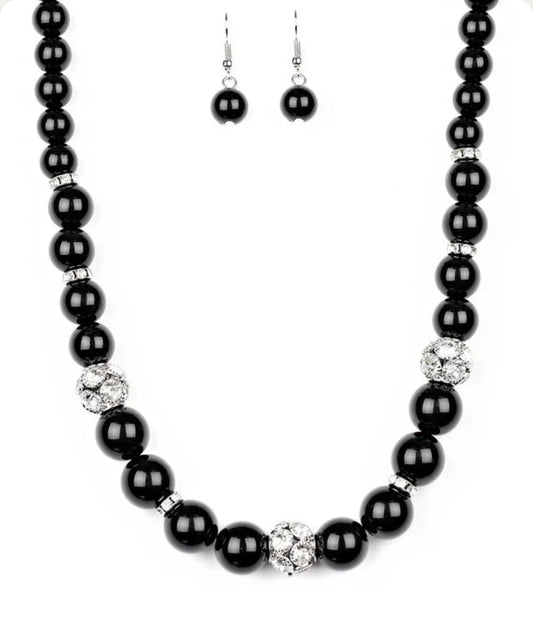 Rich Girl Refinement Black Necklace