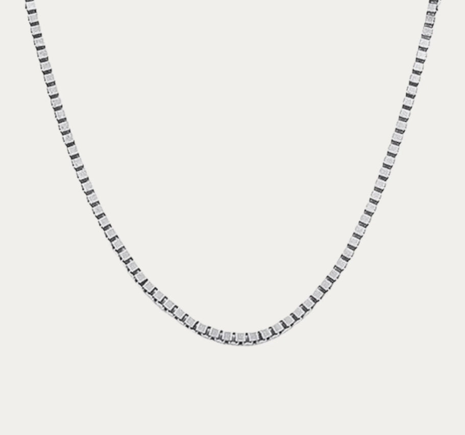 Boxed In Silver Urban Necklace