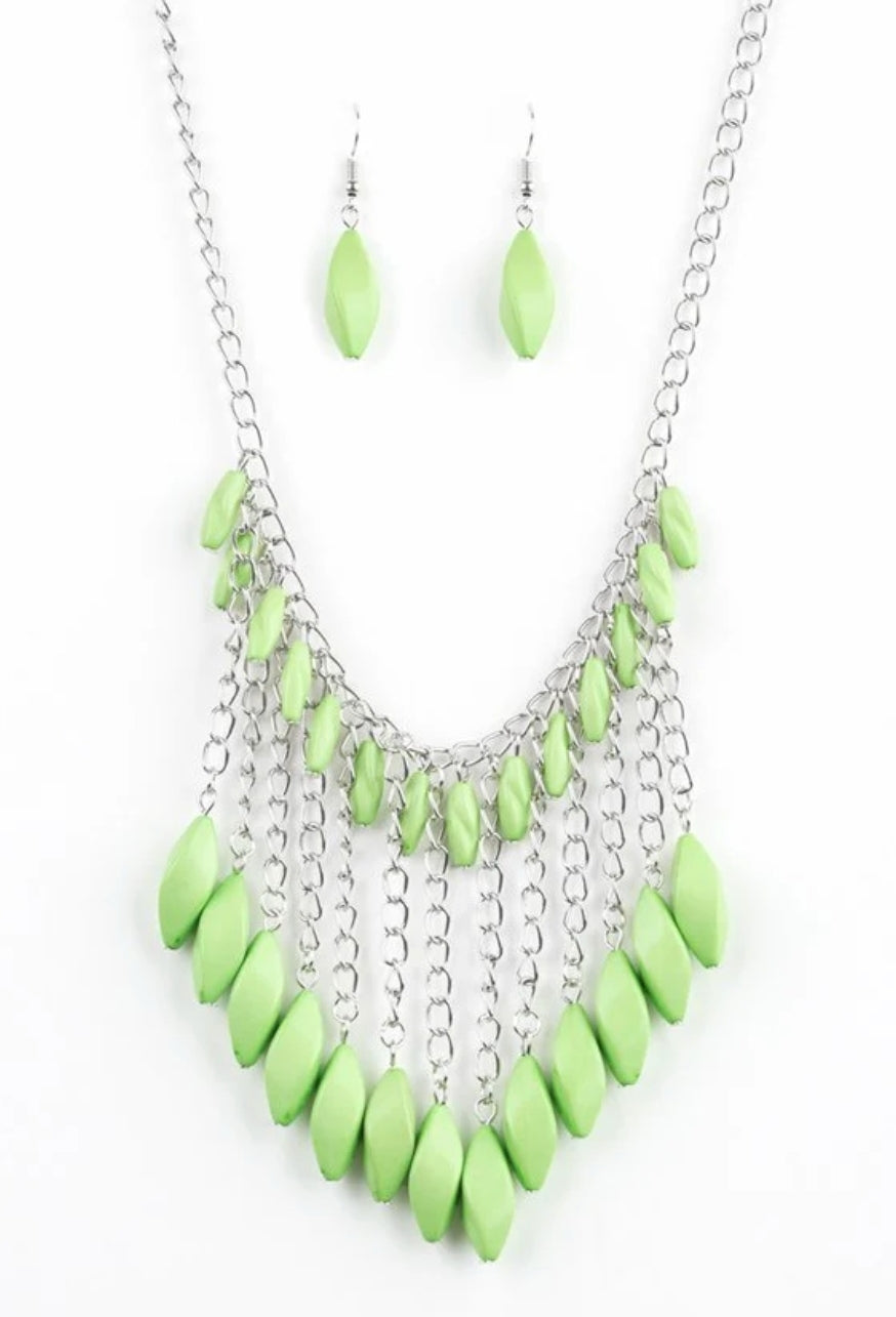 Ventures Vibes Green Necklace