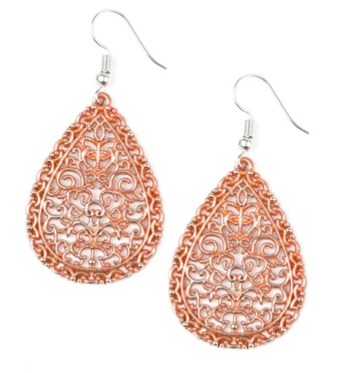 Indy Idol Brown Earring