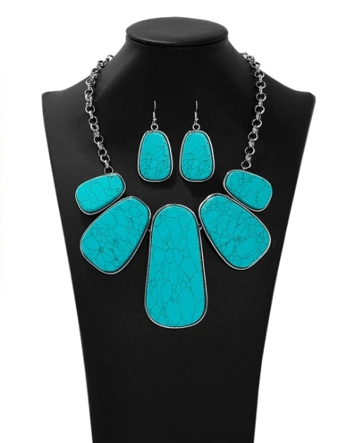 Monumental Exclusive Piece