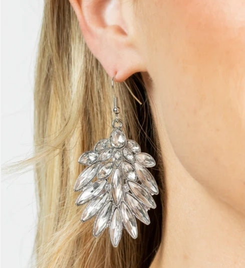COSMIC-politan White Earring