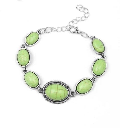 Serene Stonework Green Bracelet