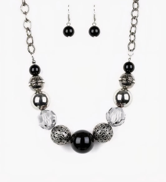 Sugar Sugar Black Necklace