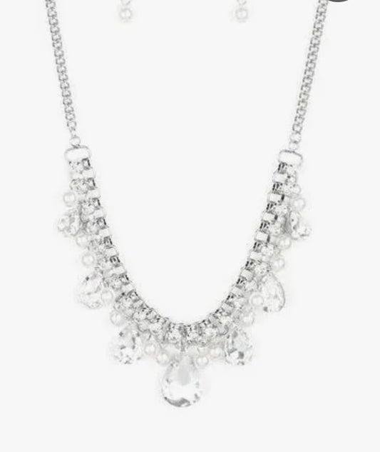 Knockout Queen White Queen