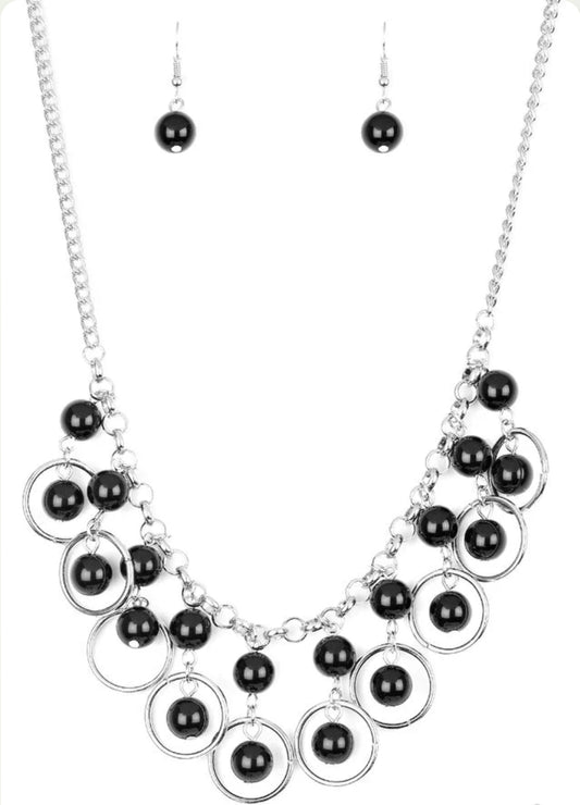 Really Rococo Necklace Black