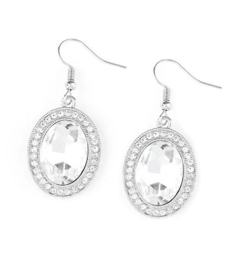 Only FAME In Town Earring White