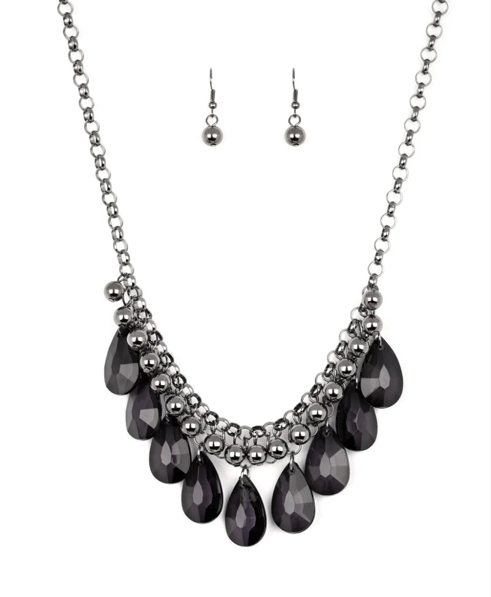 Fashionista Flair Black Necklace