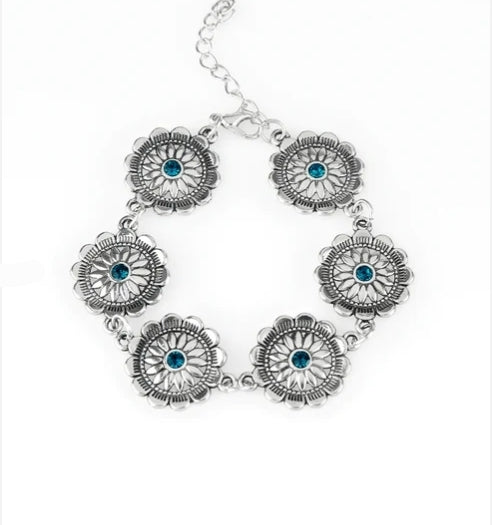 Funky Flower Child Bracelet White