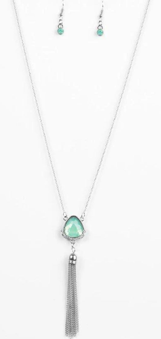 The Glow Show Green Necklace