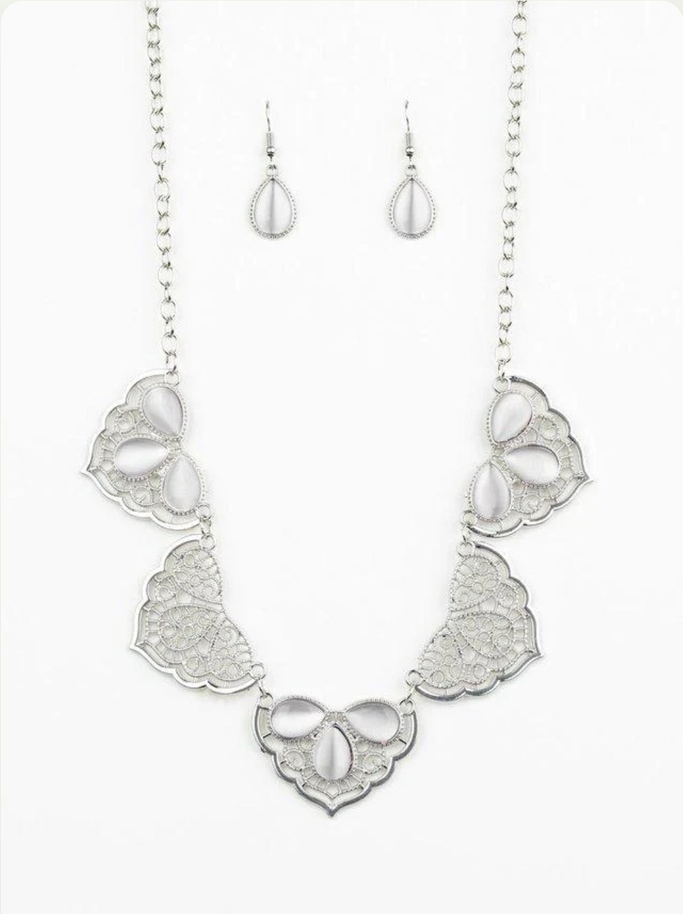 East Coast Essence White Necklace