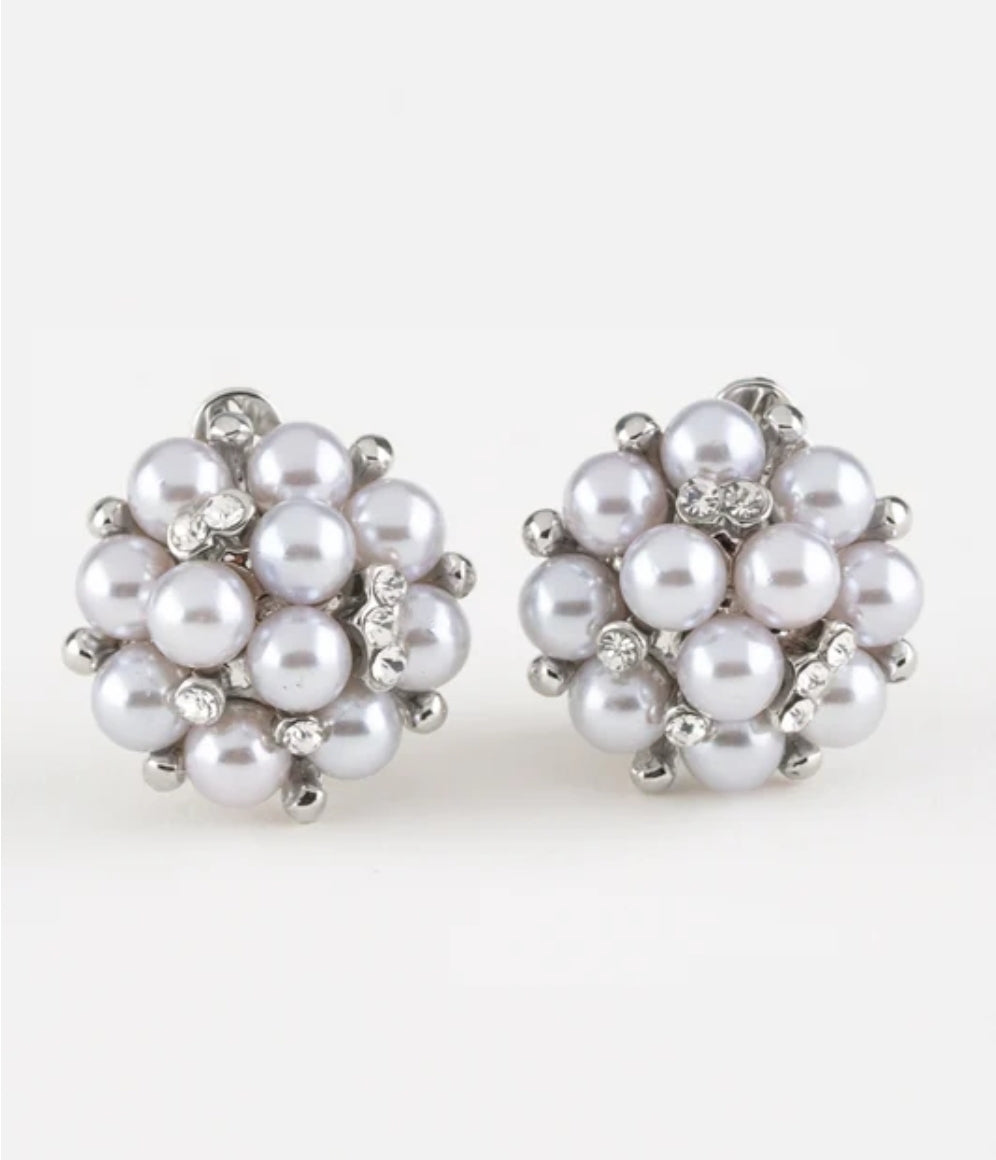 Par Pearl Clip-On Earring Silver