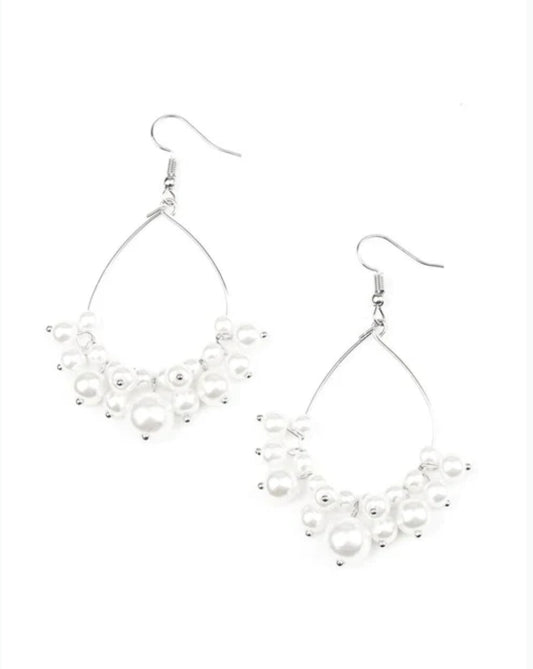 5th Avenue Appeal White Earring