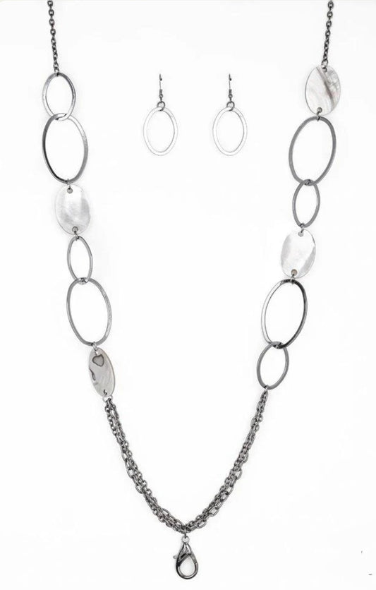 Kaleidoscope Coasts Black Necklace