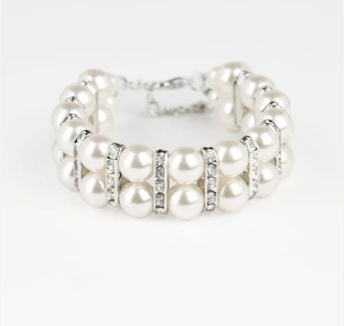 Glowing Glam White Bracelet