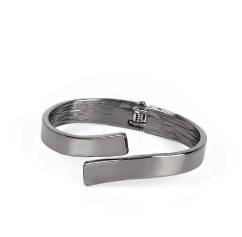 Dare to Flare Black Bracelet