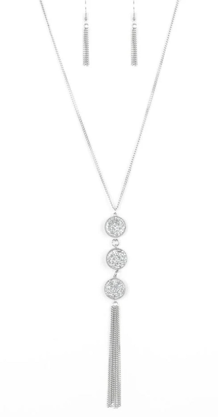 Tripled Shimmer White Necklace