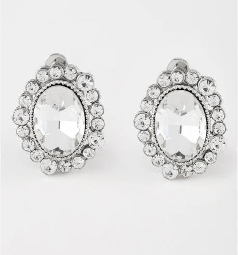 Hold Court White Clip-On