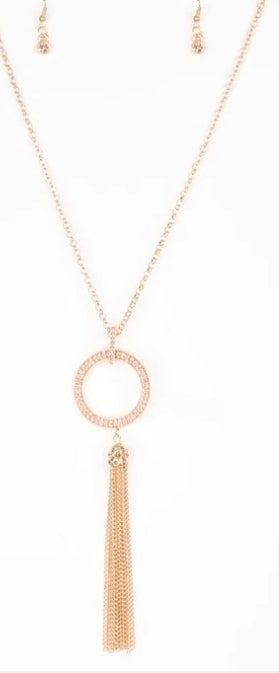 Straight to the top Black Necklace